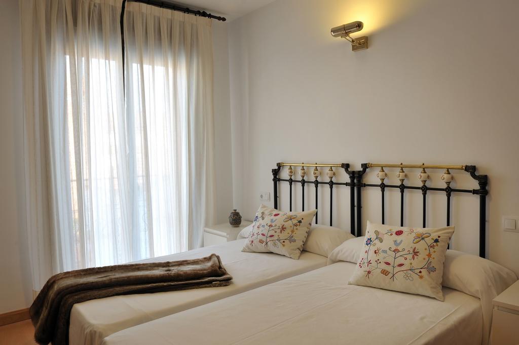 Apartamentos Virrey El Burgo De Osma Rum bild