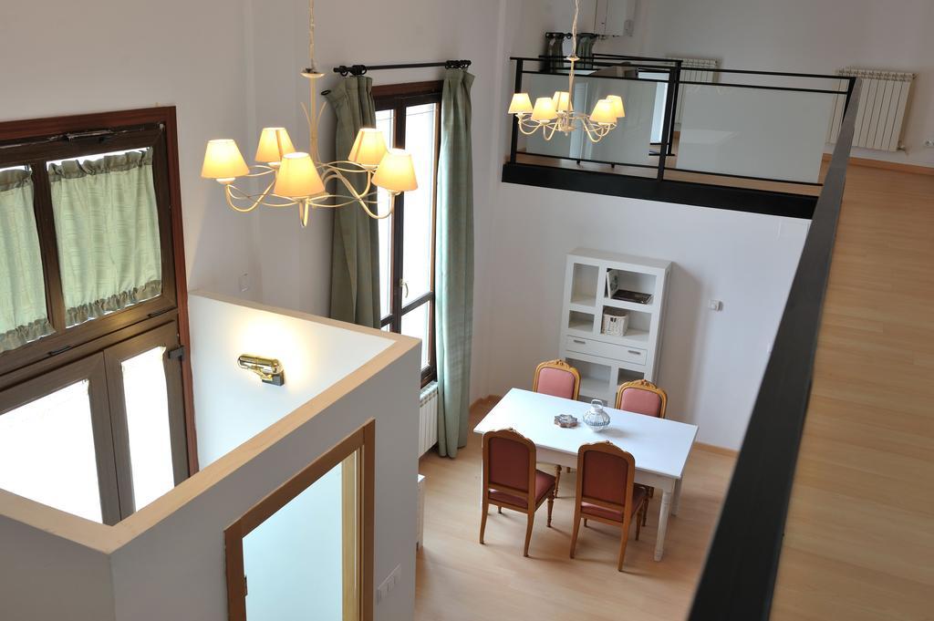 Apartamentos Virrey El Burgo De Osma Rum bild